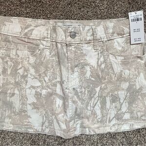 Hollister Twill Camouflage Mini Skirt, size 4